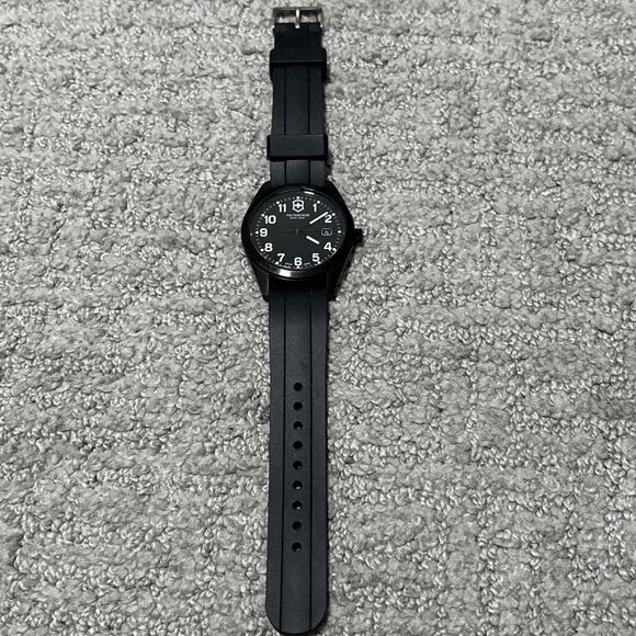 Victorinox Swiss Army Garrison model 26071.CB, Rubber Strap And Quartz Move NB main image 6
